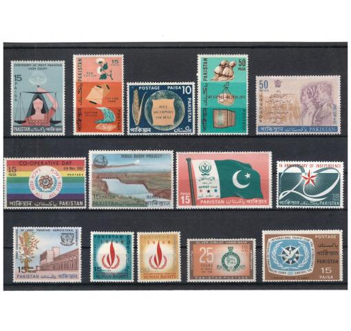 PAKISTAN, 11 different+complete Issues 1966/68 **